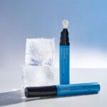 belif Aqua Bomb Depuffing Eye Gel 15ml - gel rafraîchissant pour les yeux à base de caféine, d'acide hyaluronique & de niacinamide. Image, Eye Gel avec glaçons. 