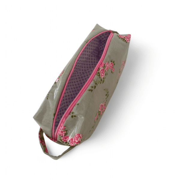 Cosmetic bag in sage green/pink handmade size 24x8x8cm top side view